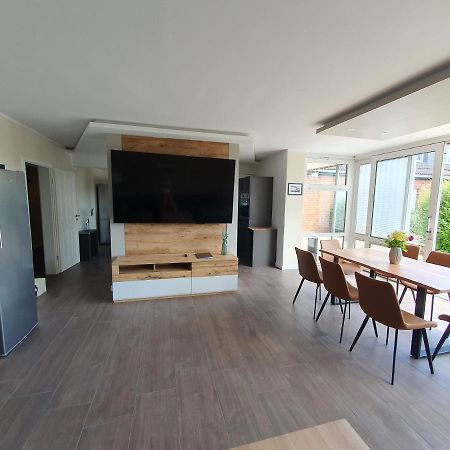 Neumuhler Hof: Spacious Family Retreat with Garden Terrace Schwerin  Exterior photo