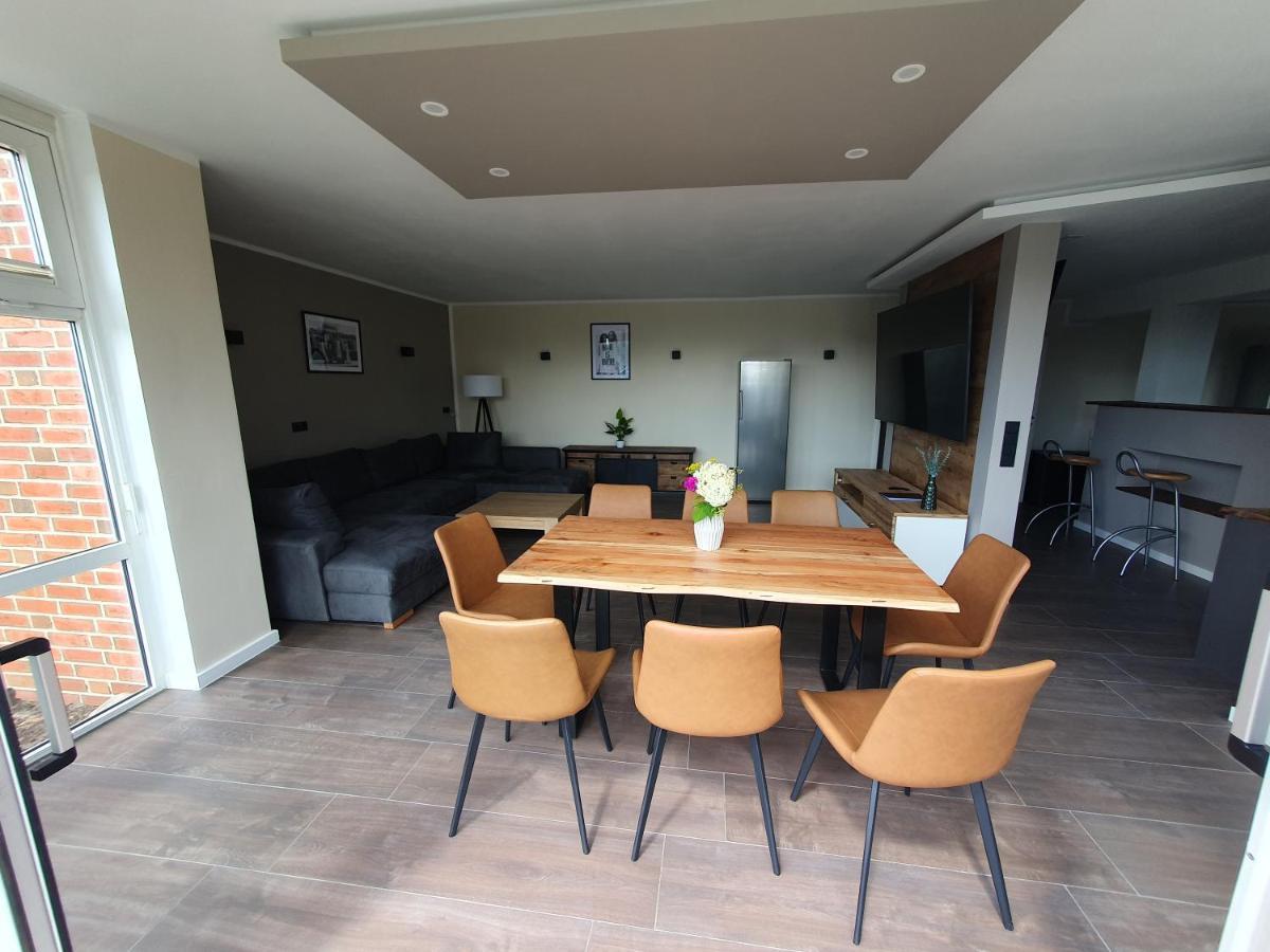 Neumuhler Hof: Spacious Family Retreat with Garden Terrace Schwerin  Exterior photo