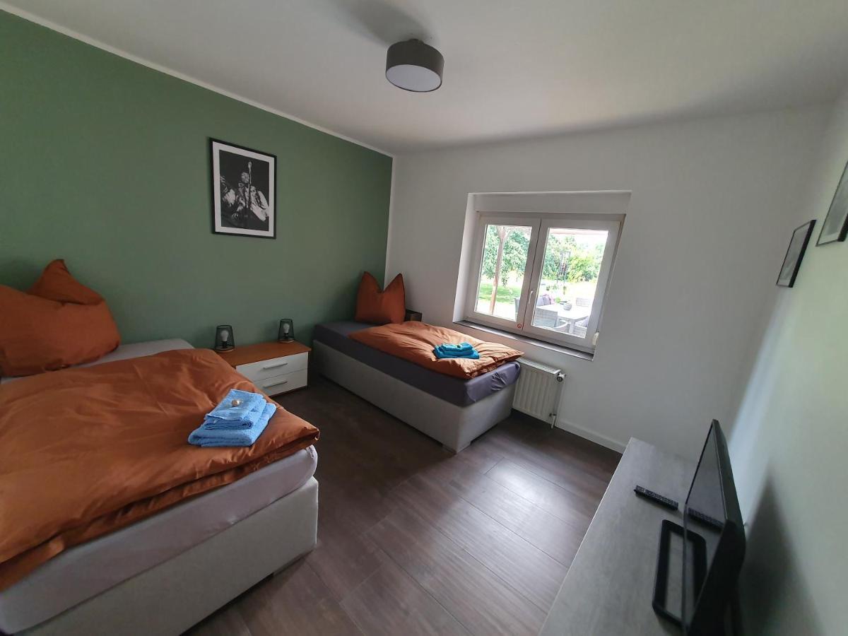 Neumuhler Hof: Spacious Family Retreat with Garden Terrace Schwerin  Exterior photo